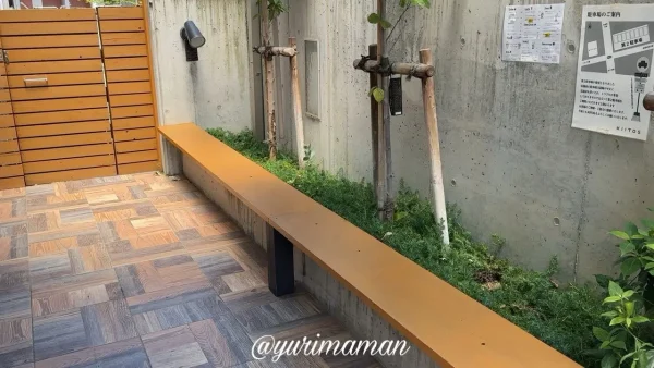 新居浜市のテイクアウト専門店「KIITOS COFFEE STAND」の飲食スペース
