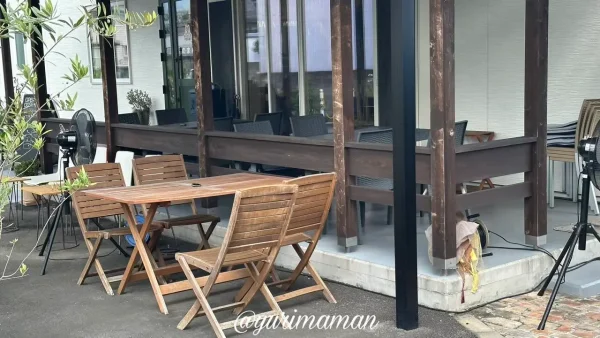 ダイニングカフェのまん（四国中央市）テラス席