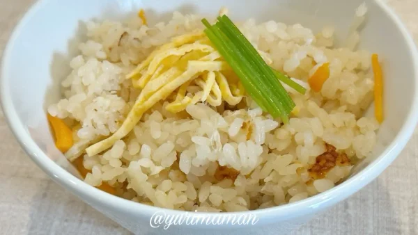 ラーメンスープとも相性抜群の「ミニ鯛めし」