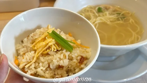 ラーメンスープとも相性抜群の「ミニ鯛めし」2