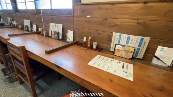 閉店したうなぎ屋江戸名代亜門松山店の内観