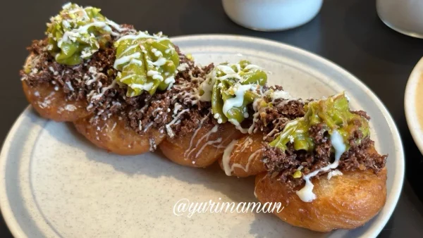 BONTEMPS松山店のドバイチョコレートドーナツ