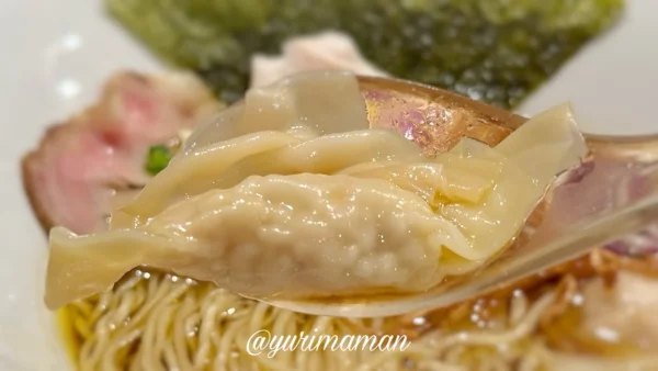 焼鳥ちかき狼煙のランチでいただいた醤油ラーメン、自家製ワンタン入り2
