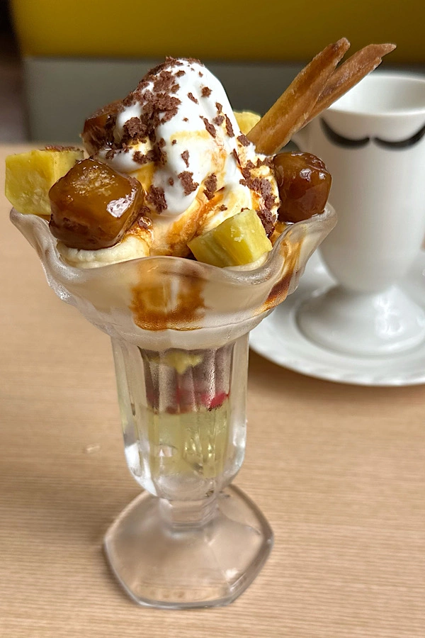 びっくりドンキー衣山店(松山市)の秋限定お芋パフェを実食1 - ゆりママんブログ びっくりドンキー衣山店(松山市)の秋限定お芋パフェを実食1