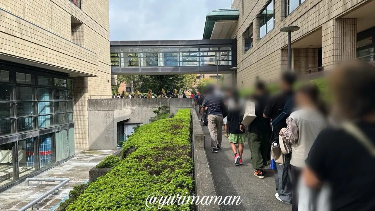 愛媛オレンジバイキングス会場前の入場待ち行列の様子 - ゆりママんブログ 愛媛オレンジバイキングス会場前の入場待ち行列の様子