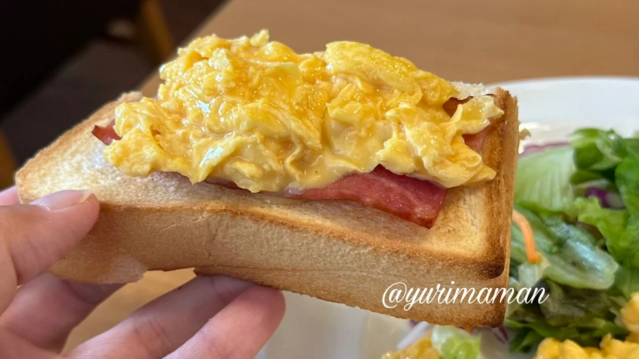ガストのスクランブルエッグ&ベーコンソーセージセット。ふわふわ卵が主役の朝食プレート3 - ゆりママんブログ ガストのスクランブルエッグ&ベーコンソーセージセット。ふわふわ卵が主役の朝食プレート3