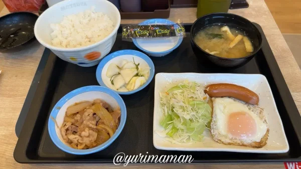 松屋・松のや 東予丹原店のモーニング ソーセージエッグ定食1