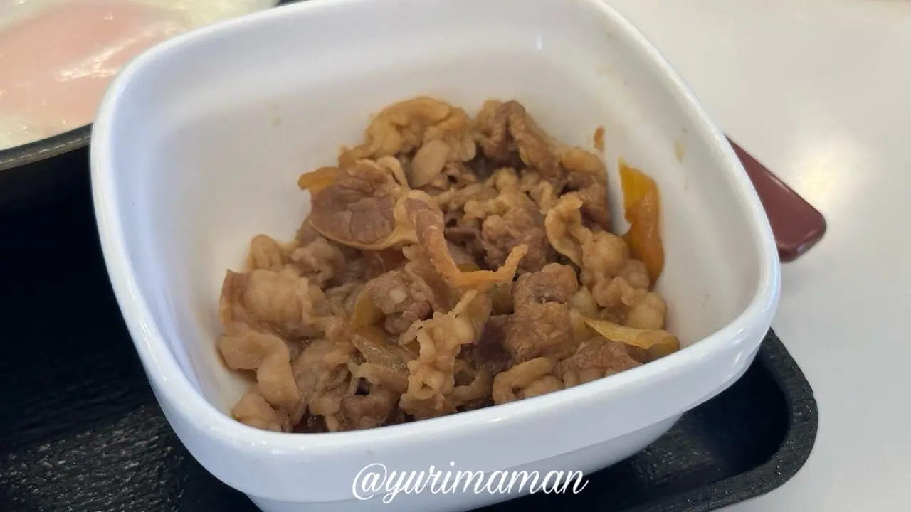 吉野家のWハムエッグ牛小鉢定食、牛小鉢のアップ写真 - ゆりママんブログ 吉野家のWハムエッグ牛小鉢定食、牛小鉢のアップ写真