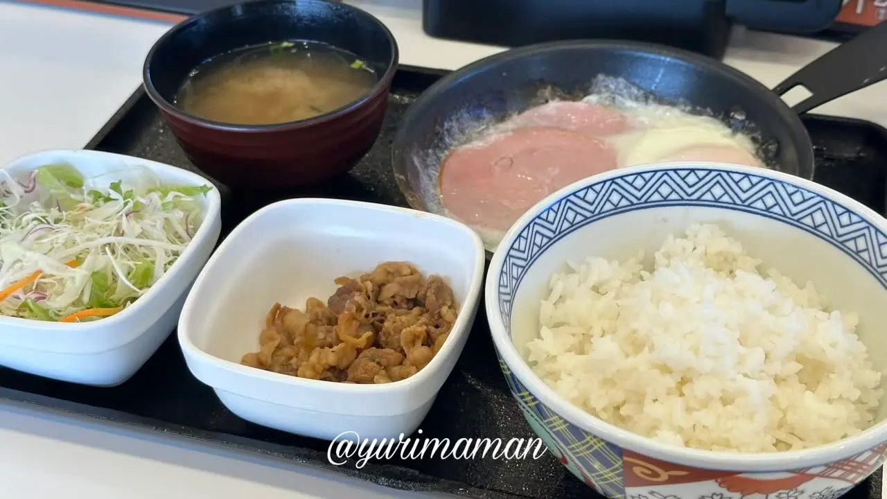 吉野家 11号線松山久米店の朝定食(Wハムエッグ牛小鉢定食)の全体写真2 - ゆりママんブログ 吉野家 11号線松山久米店の朝定食(Wハムエッグ牛小鉢定食)の全体写真2