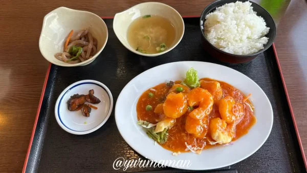 味源の日替わりランチ エビチリ定食 ご飯・味噌汁・小鉢付き1 - ゆりママんブログ 味源の日替わりランチ エビチリ定食 ご飯・味噌汁・小鉢付き1