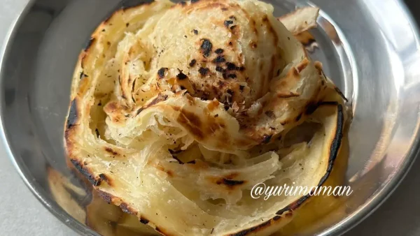 松山市「dairy chai stand & food」のパロタ。外はサクサク、中はしっとりとした南インドのパン - ゆりママんブログ 松山市「dairy chai stand & food」のパロタ。外はサクサク、中はしっとりとした南インドのパン