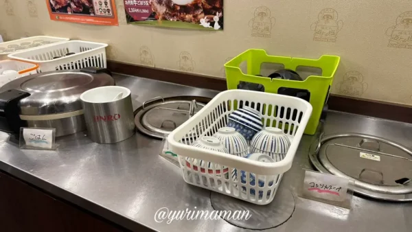 道とん堀新居浜店のごはん・味噌汁・スープのおかわりコーナー