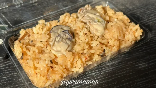 牡蠣奉行の牡蠣フライの実食写真