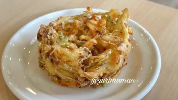 サクサクのかきあげ天ぷら（うどんのトッピング）