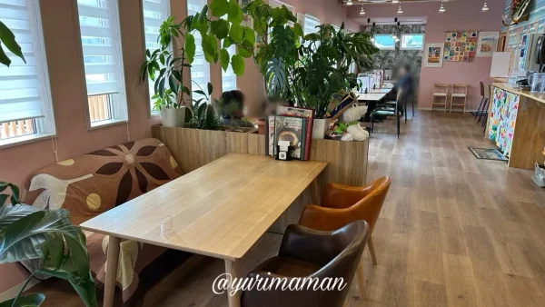 魔法のパンケーキ四国中央店の店内写真1