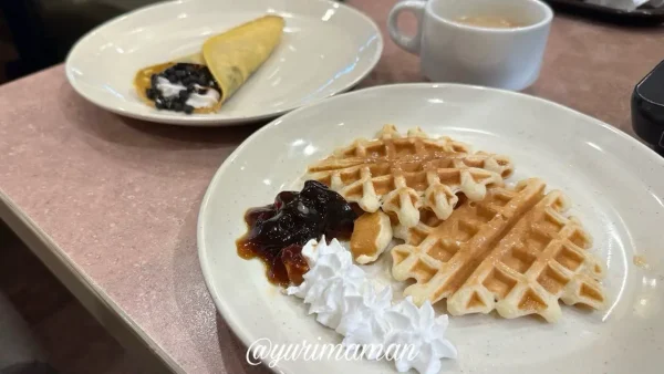 しゃぶ葉今治ワールドプラザ店の手作りワッフルとクレープ