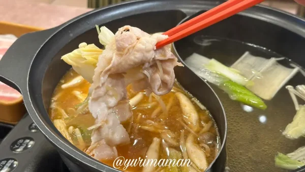 赤チゲ味噌だし（しゃぶ葉の鍋スープ）ピリ辛で身体がポカポカに