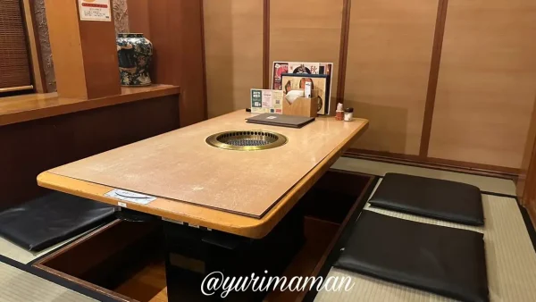 カルビ屋大福伊予三島店の座敷席の店内の様子（個室）