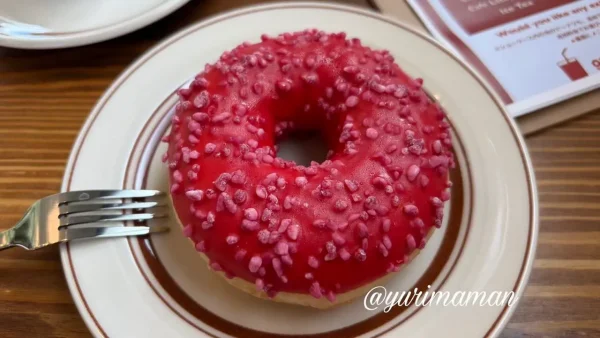 gurubeのストロベリークリームドーナツ1 - ゆりママんブログ gurubeのストロベリークリームドーナツ1