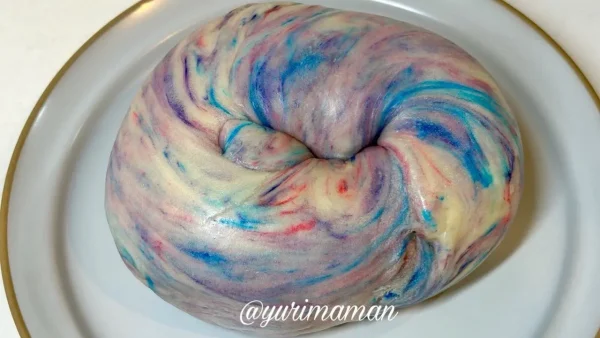 松山市古三津(三津浜エリア)にあるgurubeのカラフルなレインボーベーグル3 - ゆりママんブログ 松山市古三津(三津浜エリア)にあるgurubeのカラフルなレインボーベーグル3