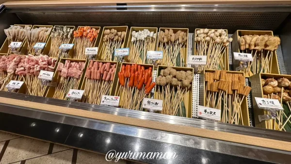 串家物語の串ネタコーナー。約30種類の串が楽しめるバイキング形式1