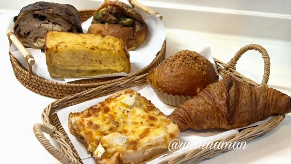 ブーランジェリーメゾン辻で購入したパンの盛り合わせ