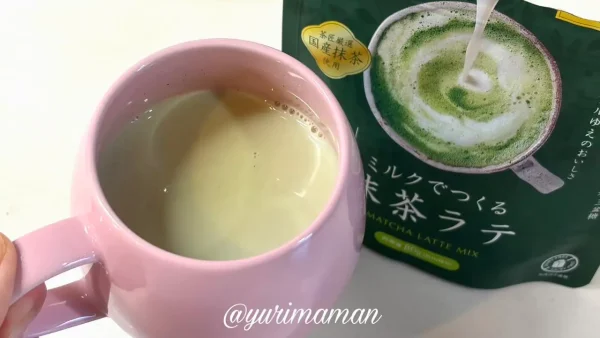コスモスで購入した「ミルクでつくる抹茶ラテ」2