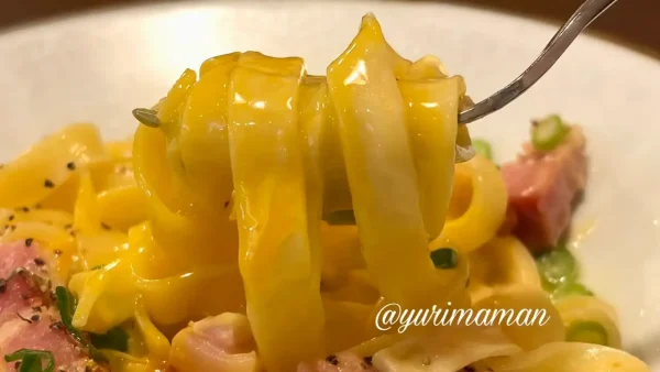 鎌倉パスタの厚切りベーコンのカルボナーラ 鎌倉風の生パスタ2