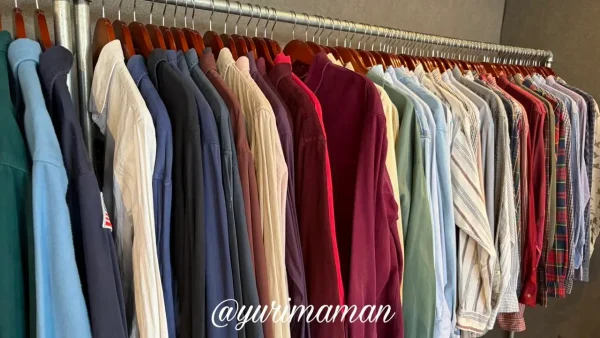 無人古着屋NOTIME(ノータイム)の店内|古着ラックが並び商品数が多い2 - ゆりママんブログ 無人古着屋NOTIME(ノータイム)の店内|古着ラックが並び商品数が多い2