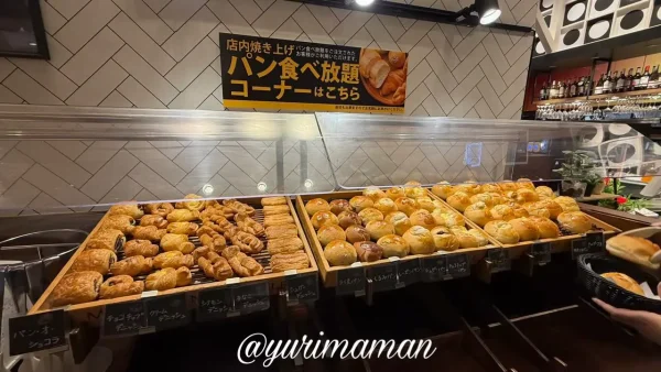 ピアーズベーカリー新居浜イオン店のパン食べ放題コーナー(焼き立てパン)1 - ゆりママんブログ ピアーズベーカリー新居浜イオン店のパン食べ放題コーナー(焼き立てパン)1
