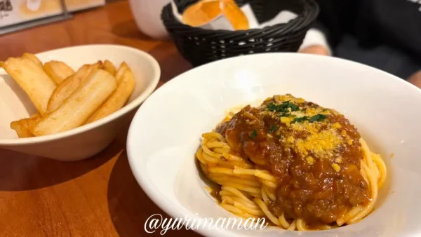 ピアーズベーカリーのパン食べ放題付きキッズメニュー - ゆりママんブログ ピアーズベーカリーのパン食べ放題付きキッズメニュー