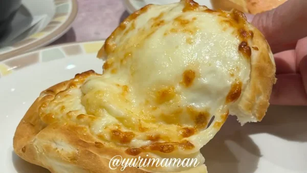 サイゼリヤのチーズフォカチオ2 - ゆりママんブログ サイゼリヤのチーズフォカチオ2