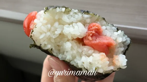 イオン店内にぎりの辛子明太子おにぎり2