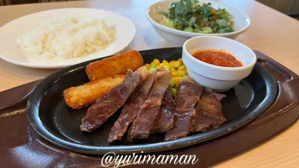 ガスト赤身ビーフステーキランチ税抜999円(ライス・スープ付き)1 - ゆりママんブログ ガスト赤身ビーフステーキランチ税抜999円(ライス・スープ付き)1