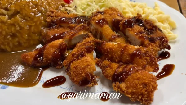 太養軒ジャンボカツカレーのカツ1