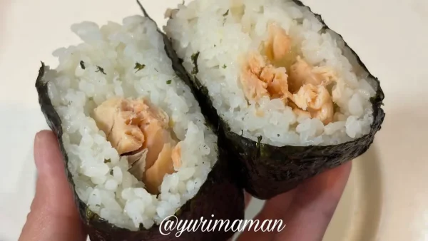 オリジンのしゃけおにぎり 北海道産しゃけ使用2