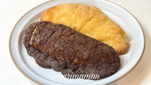 パンメゾンで購入した塩メロンパン（ノーマルとチョコ）
