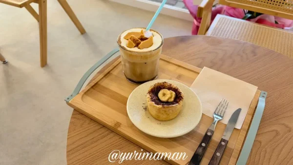 SHRmaCOFFEEのダルゴナラテとチョコエッグタルトのセット2 - ゆりママんブログ SHRmaCOFFEEのダルゴナラテとチョコエッグタルトのセット2
