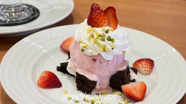 ビッグボーイのストロベリーファッジサンデー1