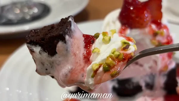 ビッグボーイのストロベリーファッジサンデー2