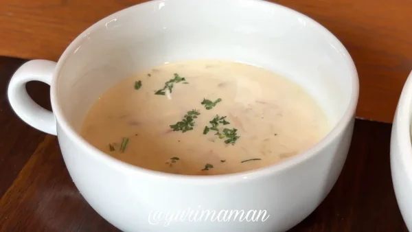 CROQUE WORKSランチセットのクラムチャウダー