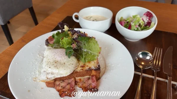 CROQUE WORKSランチセット クラムチャウダーとサラダ付き2