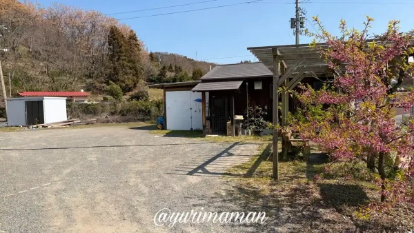 松山市鷹子町 里山古墳農園の駐車場