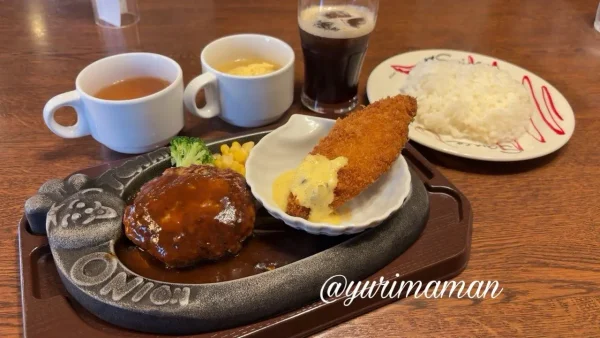 トマト＆オニオン大洲店の日替わりハンバーグランチ2