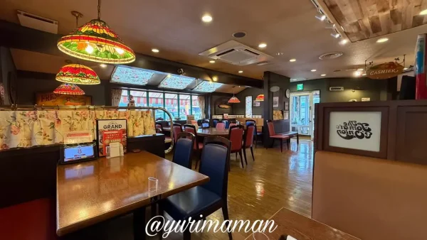 トマト＆オニオン大洲店の店内の様子1