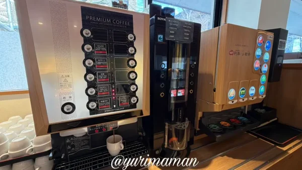 利楽ランチビュッフェのドリンクバー（コーヒーとスフトドリンク飲み放題）