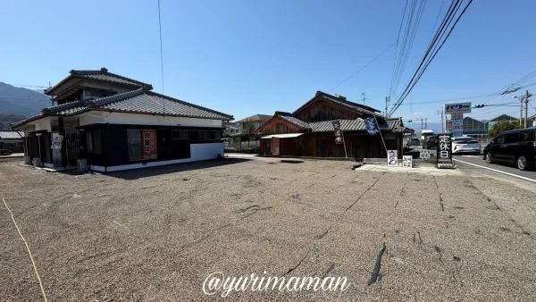 丸福食堂（西条市）駐車場
