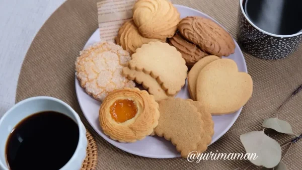 とらやのクッキー 西条の人気焼き菓子