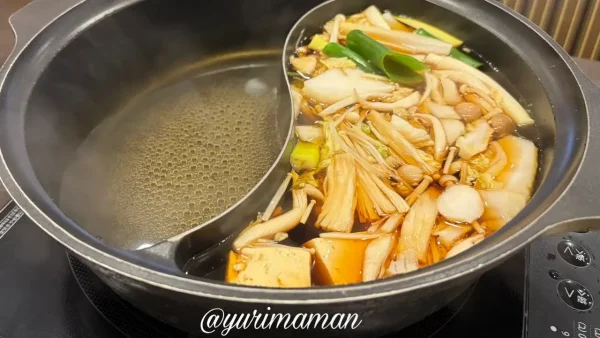 しゃぶ葉のすき焼きで煮込む野菜