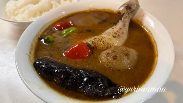 北海道展2026 GARAKU スープカレー 骨付きチキンと野菜たっぷり 実食レビュー - ゆりママんブログ 北海道展2026 GARAKU スープカレー 骨付きチキンと野菜たっぷり 実食レビュー